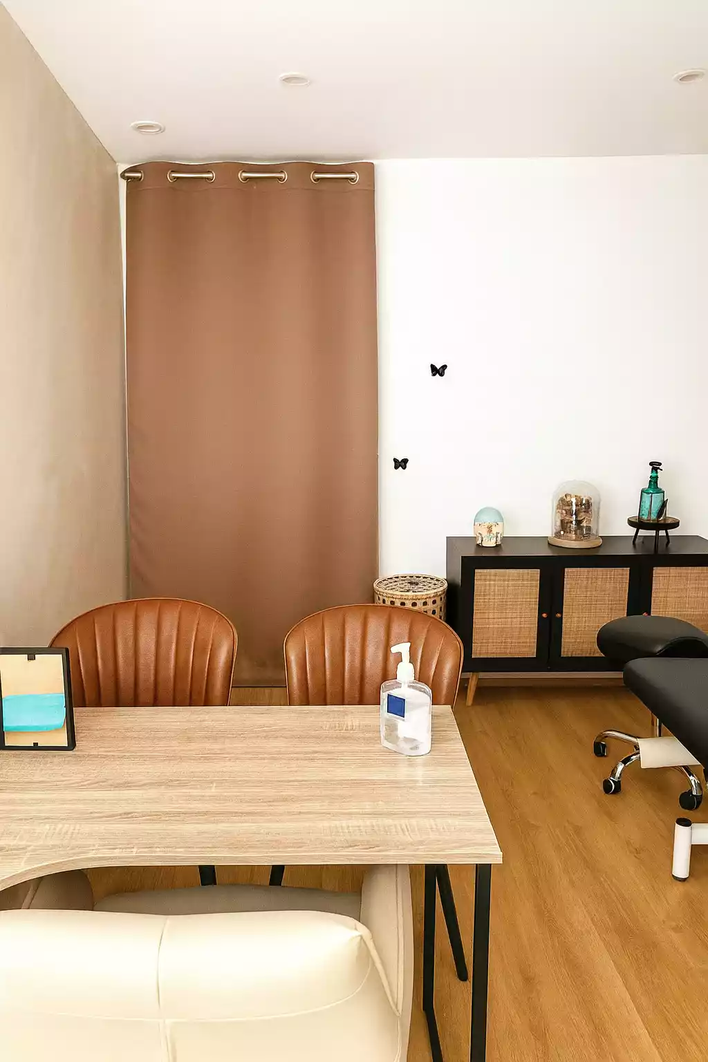 Cabinet d'ostéopathie à Paris 15 – table de soin